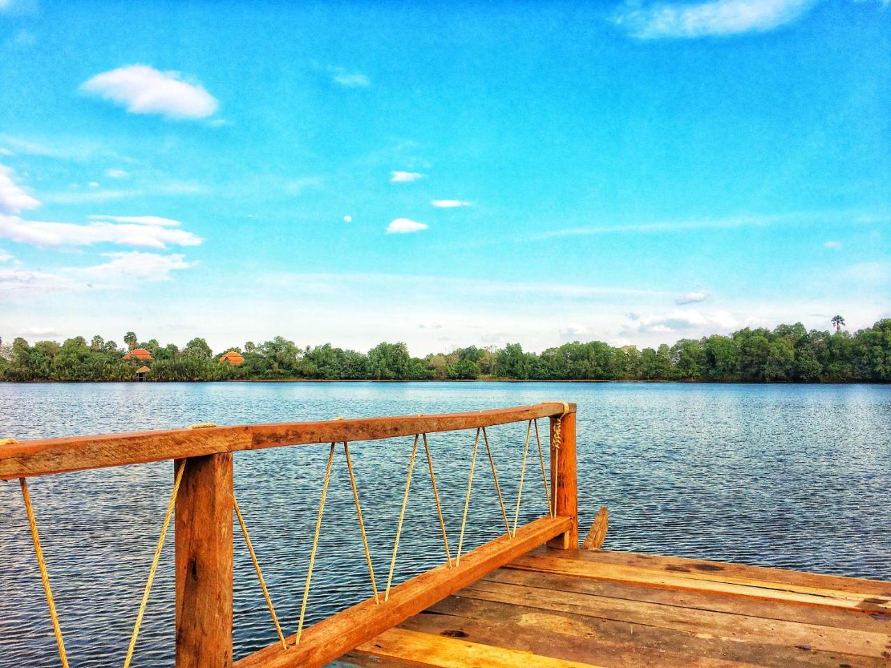 Kampot Riverfront Boutique Exterior photo