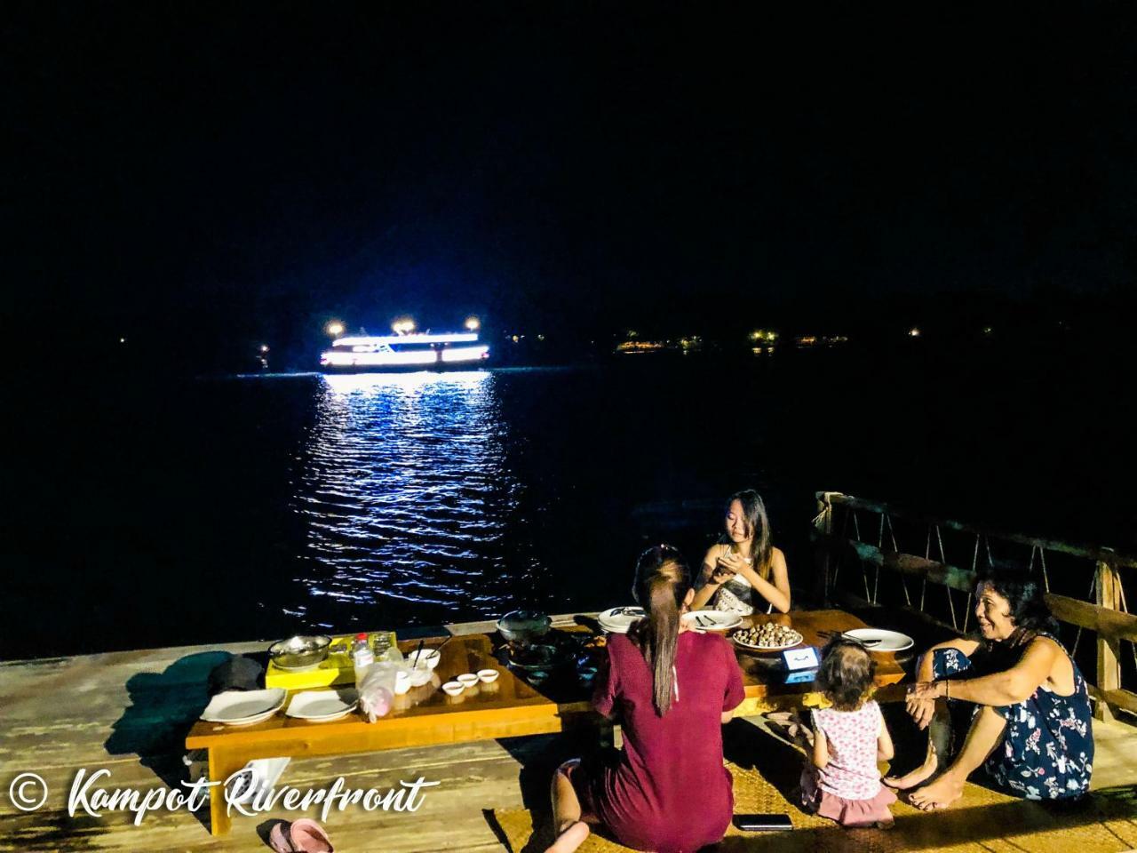 Kampot Riverfront Boutique Exterior photo